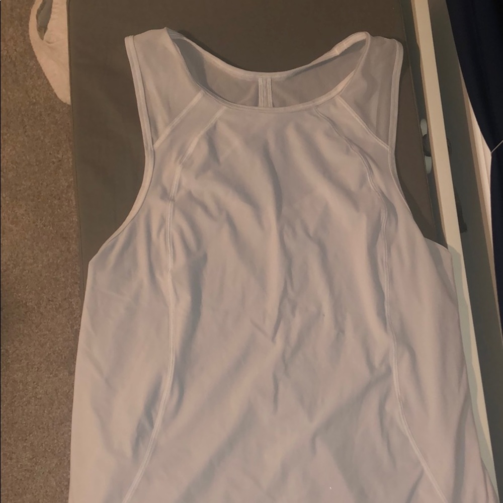Lululemon tank